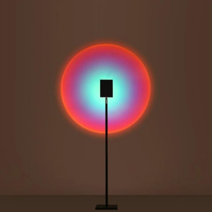 Sunlight Frequency Projector Floor Lamp - ELECTROLUXE